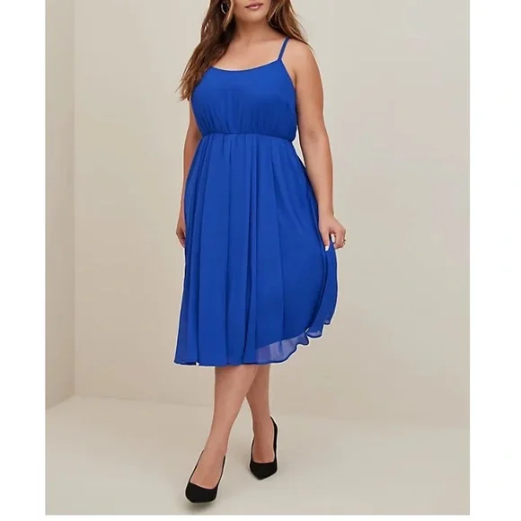 torrid | Dresses | Torrid Nwt Midi Chiffon Pleated Dress | Poshmark